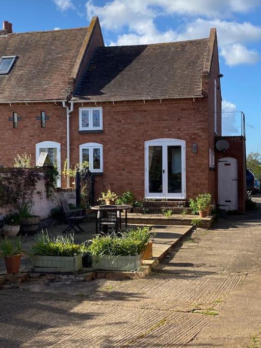 Cottage Barn Conversion On Working Farm 우스터 외부 사진