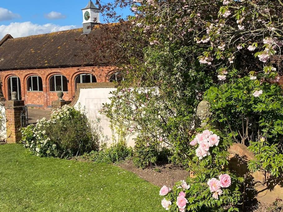 Cottage Barn Conversion On Working Farm 우스터 외부 사진