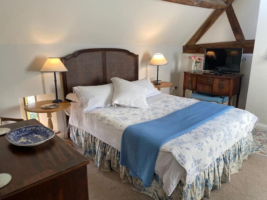 Cottage Barn Conversion On Working Farm 우스터 외부 사진